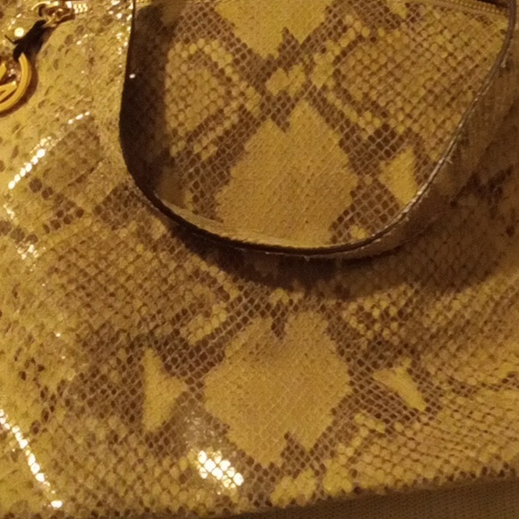 Handbag - Picture 8 of 11